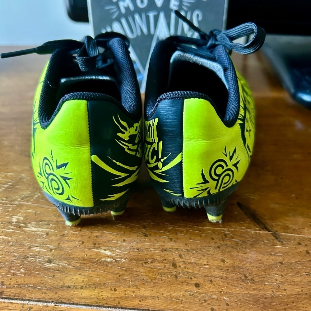 PUMA x CHRISTIAN PULISIC TACTO II Kids' Firm/Artificial Ground Cleats size 11 - Picture 4 of 5